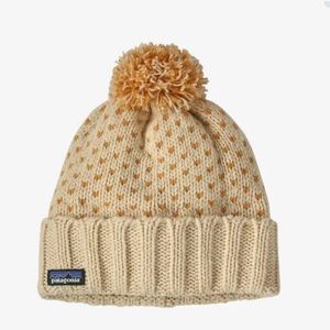 NWOT Patagonia Snowbelle Beanie One Size Fleece Line Cream